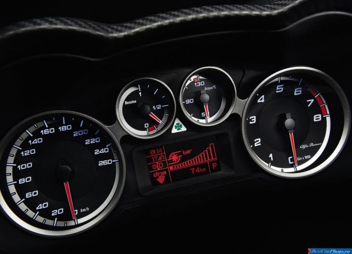 2014 Alfa Romeo MiTo Quadrifoglio Verde - фотография 43 из 53