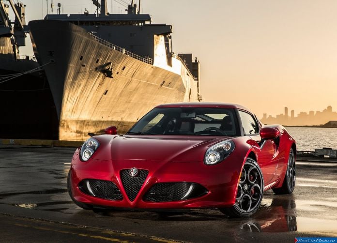 2015 Alfa Romeo 4C Coupe US-Version - фотография 4 из 94 2015 Alfa Romeo 4C Coupe US-Version - фотография 4 из 94