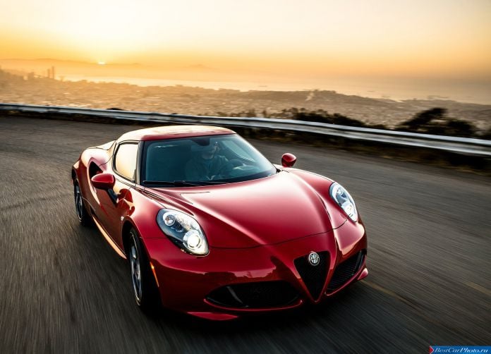 2015 Alfa Romeo 4C Coupe US-Version - фотография 15 из 94 2015 Alfa Romeo 4C Coupe US-Version - фотография 15 из 94