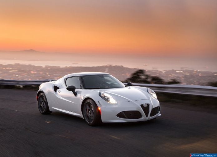 2015 Alfa Romeo 4C Coupe US-Version - фотография 16 из 94 2015 Alfa Romeo 4C Coupe US-Version - фотография 16 из 94