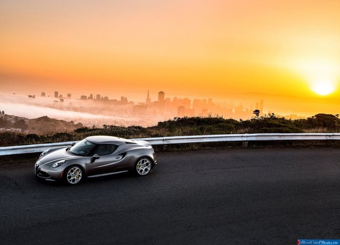 2015 Alfa Romeo 4C Coupe US-Version - фотография 18 из 94 2015 Alfa Romeo 4C Coupe US-Version - фотография 18 из 94