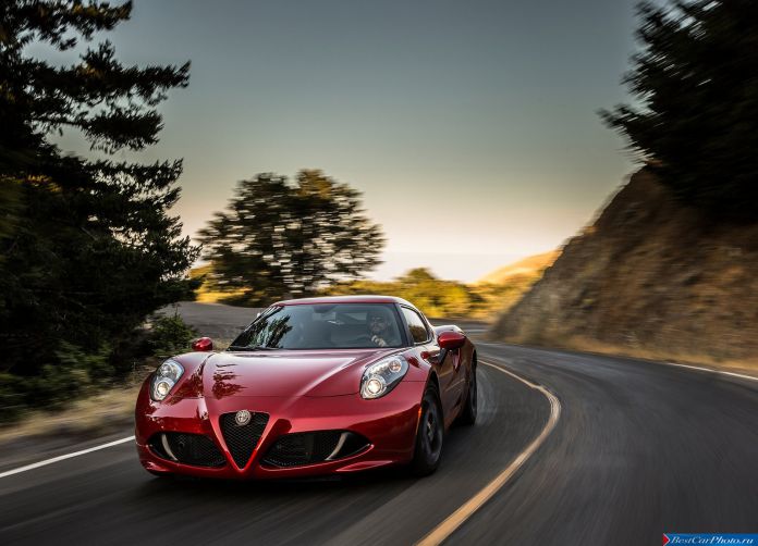 2015 Alfa Romeo 4C Coupe US-Version - фотография 25 из 94 2015 Alfa Romeo 4C Coupe US-Version - фотография 25 из 94