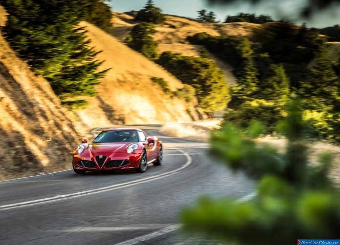2015 Alfa Romeo 4C Coupe US-Version - фотография 26 из 94 2015 Alfa Romeo 4C Coupe US-Version - фотография 26 из 94