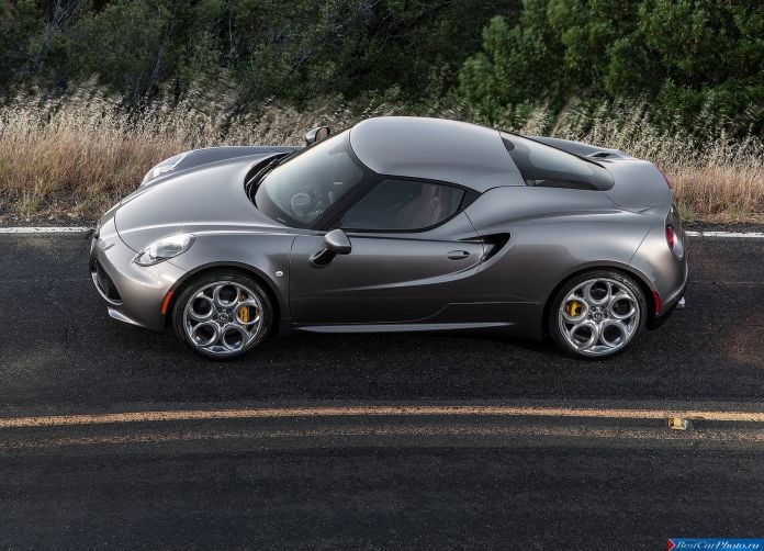 2015 Alfa Romeo 4C Coupe US-Version - фотография 48 из 94