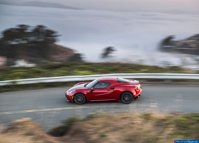 2015 Alfa Romeo 4C Coupe US-Version - фотография 50 из 94 2015 Alfa Romeo 4C Coupe US-Version - фотография 50 из 94