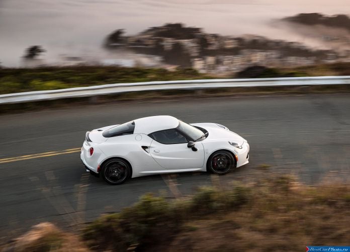 2015 Alfa Romeo 4C Coupe US-Version - фотография 56 из 94 2015 Alfa Romeo 4C Coupe US-Version - фотография 56 из 94