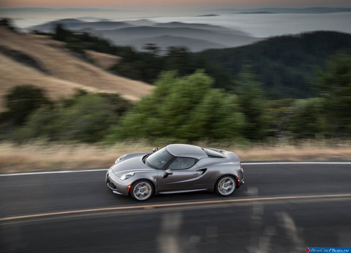 2015 Alfa Romeo 4C Coupe US-Version - фотография 58 из 94 2015 Alfa Romeo 4C Coupe US-Version - фотография 58 из 94