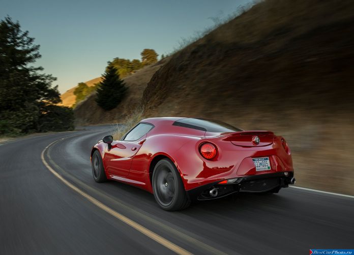2015 Alfa Romeo 4C Coupe US-Version - фотография 74 из 94 2015 Alfa Romeo 4C Coupe US-Version - фотография 74 из 94