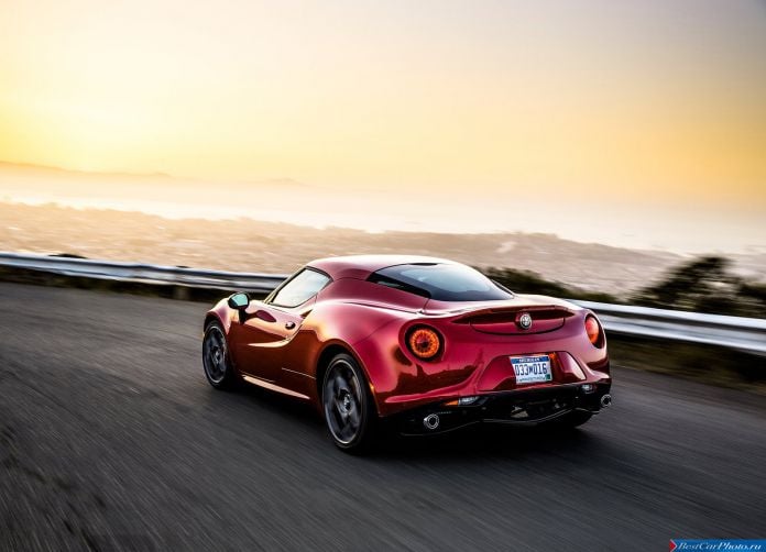 2015 Alfa Romeo 4C Coupe US-Version - фотография 75 из 94 2015 Alfa Romeo 4C Coupe US-Version - фотография 75 из 94