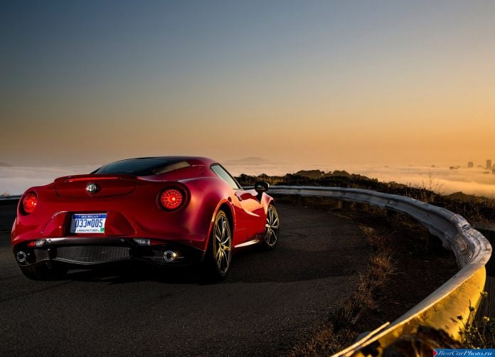 2015 Alfa Romeo 4C Coupe US-Version - фотография 79 из 94 2015 Alfa Romeo 4C Coupe US-Version - фотография 79 из 94