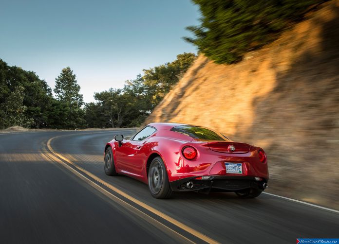 2015 Alfa Romeo 4C Coupe US-Version - фотография 82 из 94 2015 Alfa Romeo 4C Coupe US-Version - фотография 82 из 94