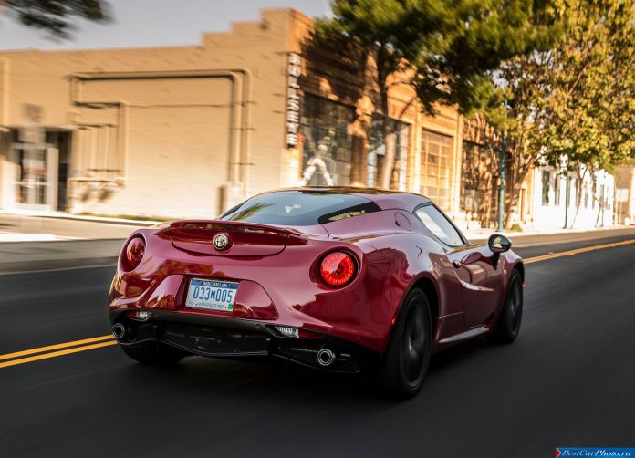 2015 Alfa Romeo 4C Coupe US-Version - фотография 86 из 94 2015 Alfa Romeo 4C Coupe US-Version - фотография 86 из 94