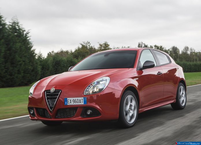 2015 Alfa Romeo Giulietta Sprint - фотография 9 из 76 2015 Alfa Romeo Giulietta Sprint - фотография 9 из 76