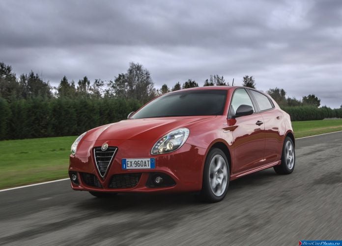 2015 Alfa Romeo Giulietta Sprint - фотография 10 из 76 2015 Alfa Romeo Giulietta Sprint - фотография 10 из 76