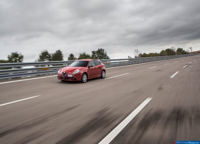 2015 Alfa Romeo Giulietta Sprint - фотография 20 из 76 2015 Alfa Romeo Giulietta Sprint - фотография 20 из 76