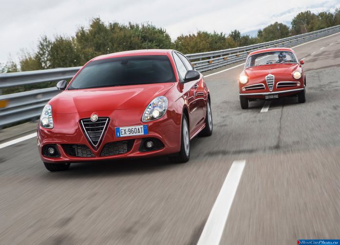 2015 Alfa Romeo Giulietta Sprint - фотография 22 из 76 2015 Alfa Romeo Giulietta Sprint - фотография 22 из 76
