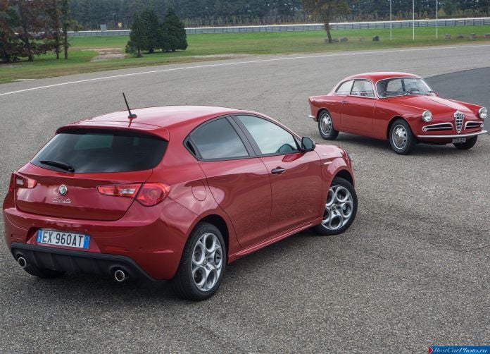 2015 Alfa Romeo Giulietta Sprint - фотография 29 из 76 2015 Alfa Romeo Giulietta Sprint - фотография 29 из 76