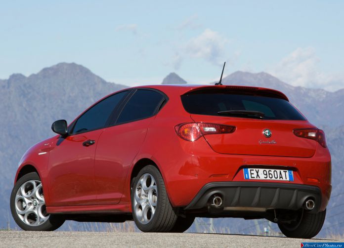 2015 Alfa Romeo Giulietta Sprint - фотография 31 из 76 2015 Alfa Romeo Giulietta Sprint - фотография 31 из 76