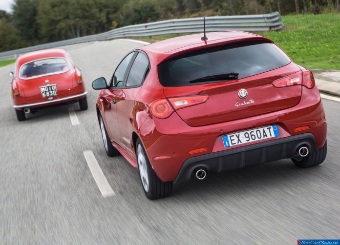 2015 Alfa Romeo Giulietta Sprint - фотография 50 из 76 2015 Alfa Romeo Giulietta Sprint - фотография 50 из 76