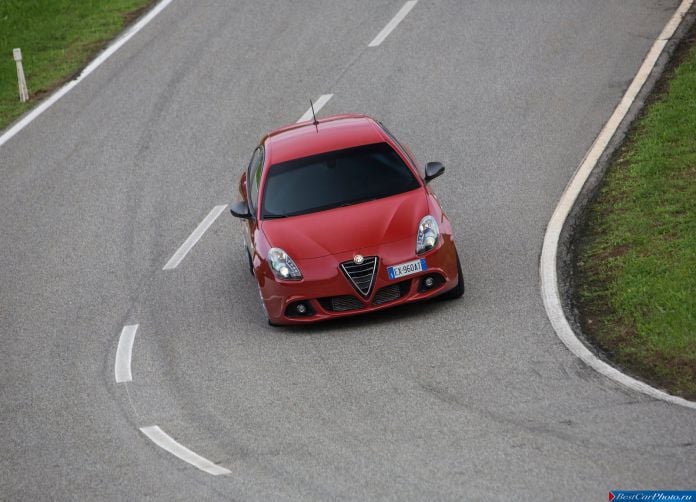 2015 Alfa Romeo Giulietta Sprint - фотография 56 из 76 2015 Alfa Romeo Giulietta Sprint - фотография 56 из 76