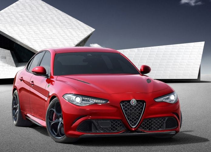 2016 Alfa Romeo Giulia - фотография 2 из 95 2016 Alfa Romeo Giulia - фотография 2 из 95