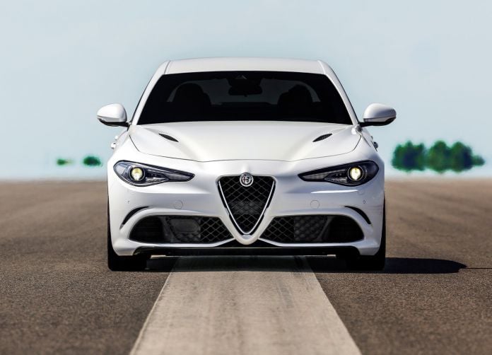 2016 Alfa Romeo Giulia - фотография 9 из 95