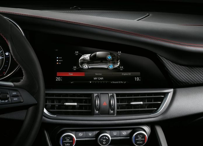 2016 Alfa Romeo Giulia - фотография 18 из 95 2016 Alfa Romeo Giulia - фотография 18 из 95