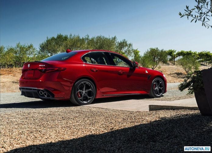 2016 Alfa Romeo Giulia - фотография 30 из 95