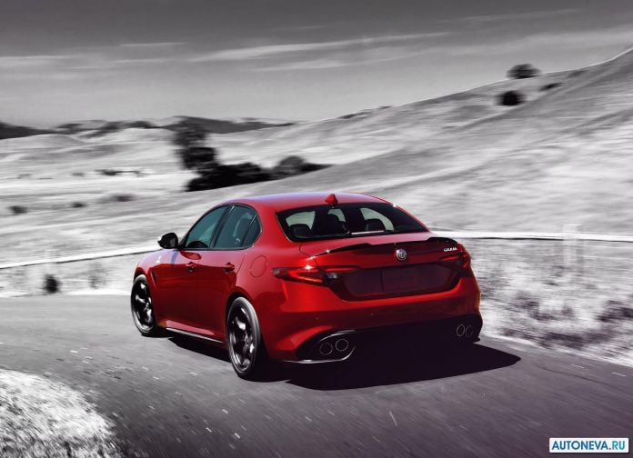 2016 Alfa Romeo Giulia - фотография 37 из 95