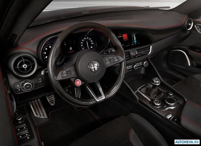 2016 Alfa Romeo Giulia - фотография 52 из 95
