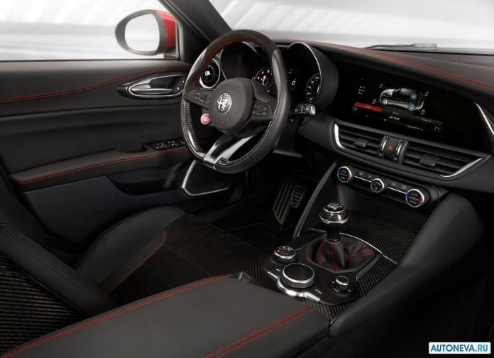 2016 Alfa Romeo Giulia - фотография 54 из 95