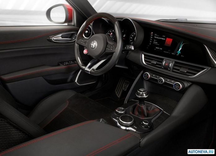 2016 Alfa Romeo Giulia - фотография 56 из 95
