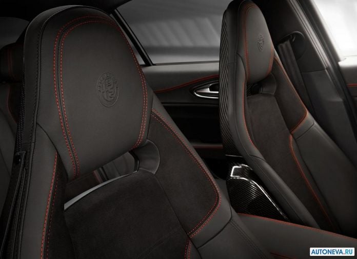 2016 Alfa Romeo Giulia - фотография 60 из 95