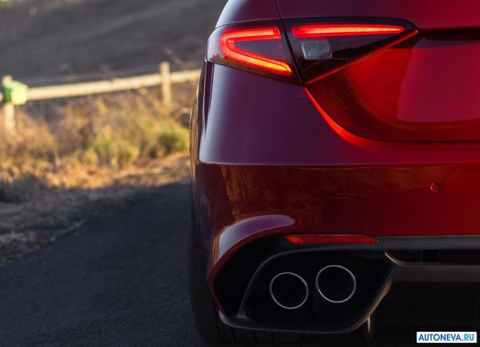 2016 Alfa Romeo Giulia - фотография 70 из 95