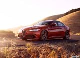 alfa_romeo_2016_giulia_quadrifoglio_009.jpg