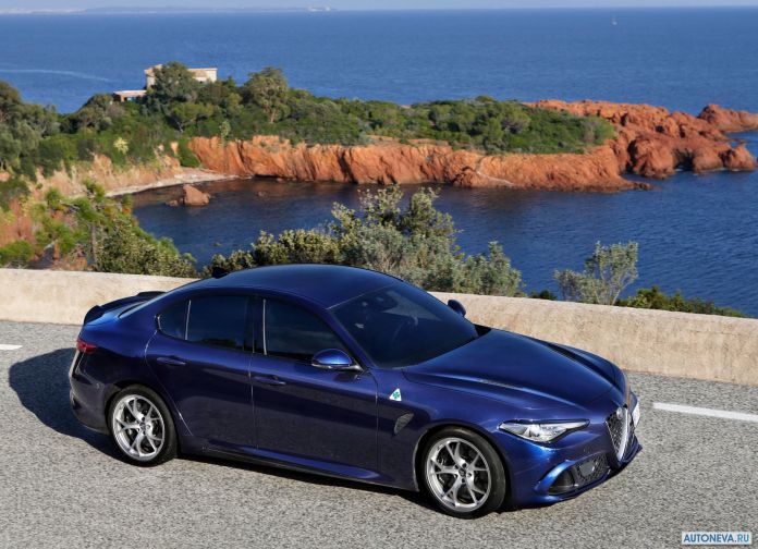 2016 Alfa Romeo Giulia Quadrifogilo - фотография 18 из 155 2016 Alfa Romeo Giulia Quadrifogilo - фотография 18 из 155