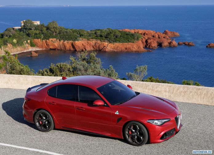 2016 Alfa Romeo Giulia Quadrifogilo - фотография 19 из 155 2016 Alfa Romeo Giulia Quadrifogilo - фотография 19 из 155