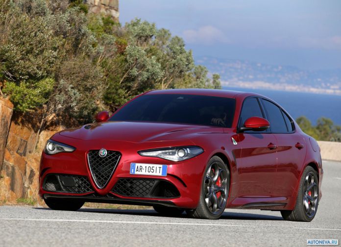 2016 Alfa Romeo Giulia Quadrifogilo - фотография 32 из 155 2016 Alfa Romeo Giulia Quadrifogilo - фотография 32 из 155