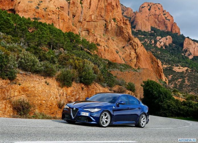 2016 Alfa Romeo Giulia Quadrifogilo - фотография 33 из 155 2016 Alfa Romeo Giulia Quadrifogilo - фотография 33 из 155