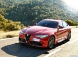 alfa_romeo_2016_giulia_quadrifoglio_050.jpg