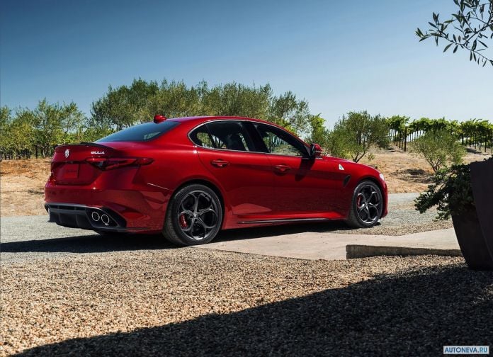 2016 Alfa Romeo Giulia Quadrifogilo - фотография 71 из 155 2016 Alfa Romeo Giulia Quadrifogilo - фотография 71 из 155