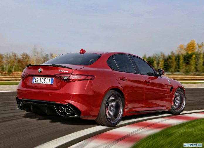 2016 Alfa Romeo Giulia Quadrifogilo - фотография 78 из 155 2016 Alfa Romeo Giulia Quadrifogilo - фотография 78 из 155