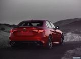 alfa_romeo_2016_giulia_quadrifoglio_085.jpg