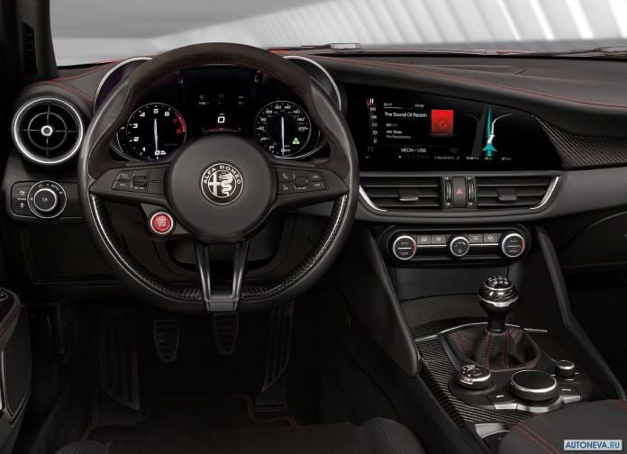 2016 Alfa Romeo Giulia Quadrifogilo - фотография 102 из 155