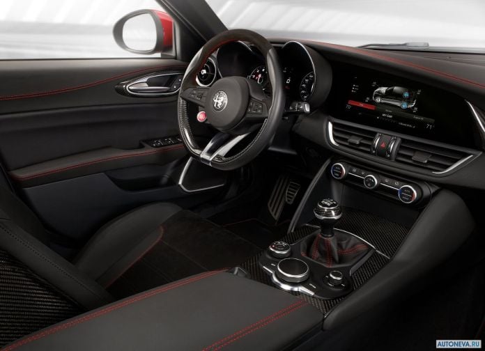 2016 Alfa Romeo Giulia Quadrifogilo - фотография 107 из 155 2016 Alfa Romeo Giulia Quadrifogilo - фотография 107 из 155