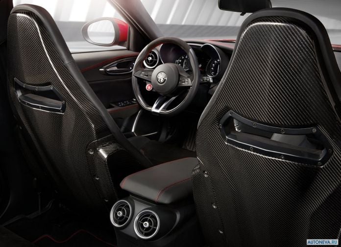 2016 Alfa Romeo Giulia Quadrifogilo - фотография 110 из 155 2016 Alfa Romeo Giulia Quadrifogilo - фотография 110 из 155
