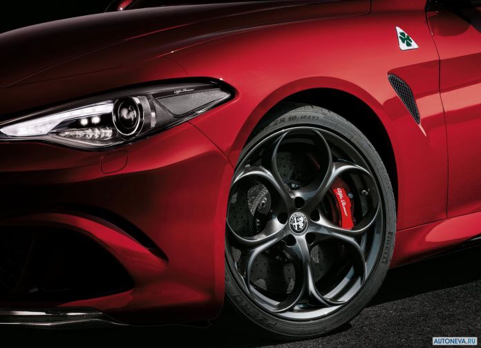 2016 Alfa Romeo Giulia Quadrifogilo - фотография 132 из 155 2016 Alfa Romeo Giulia Quadrifogilo - фотография 132 из 155
