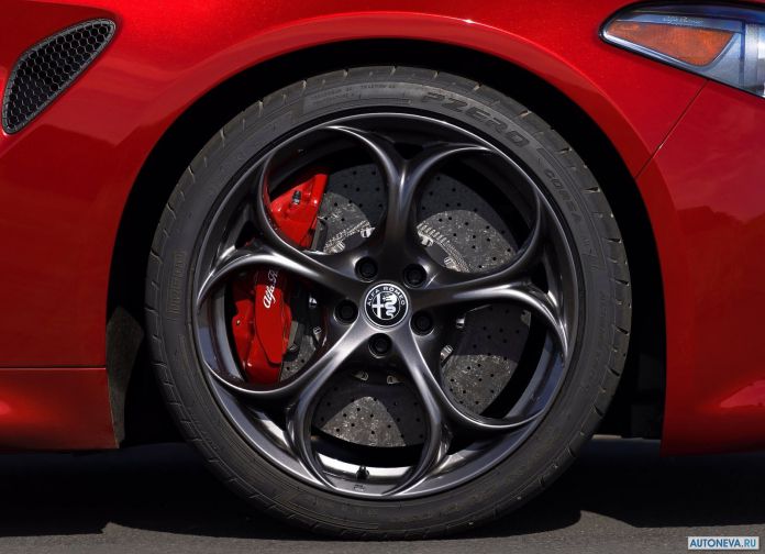2016 Alfa Romeo Giulia Quadrifogilo - фотография 134 из 155 2016 Alfa Romeo Giulia Quadrifogilo - фотография 134 из 155