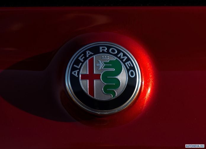 2016 Alfa Romeo Giulia Quadrifogilo - фотография 145 из 155 2016 Alfa Romeo Giulia Quadrifogilo - фотография 145 из 155