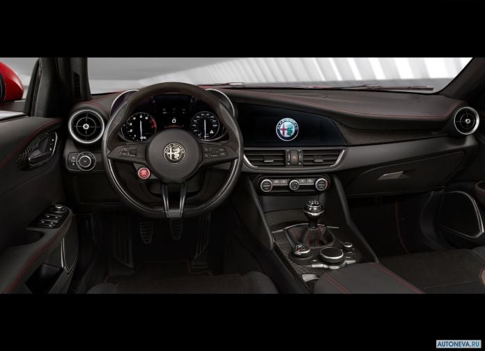 2016 Alfa Romeo Giulia Quadrifogilo - фотография 151 из 155 2016 Alfa Romeo Giulia Quadrifogilo - фотография 151 из 155